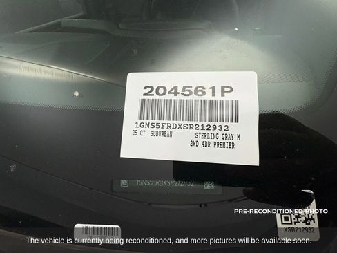 Used 2025 Chevrolet Suburban Premier image 20