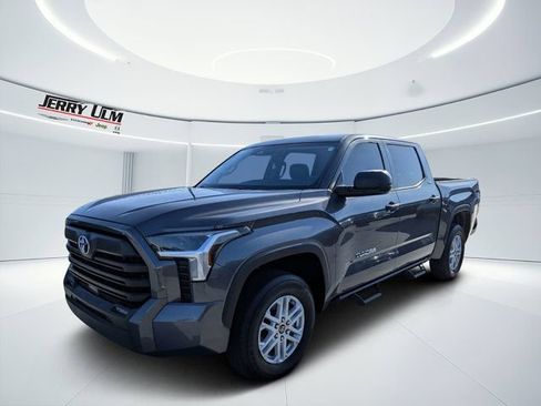 Used 2024 Toyota Tundra SR5 AWD/4WD image 7