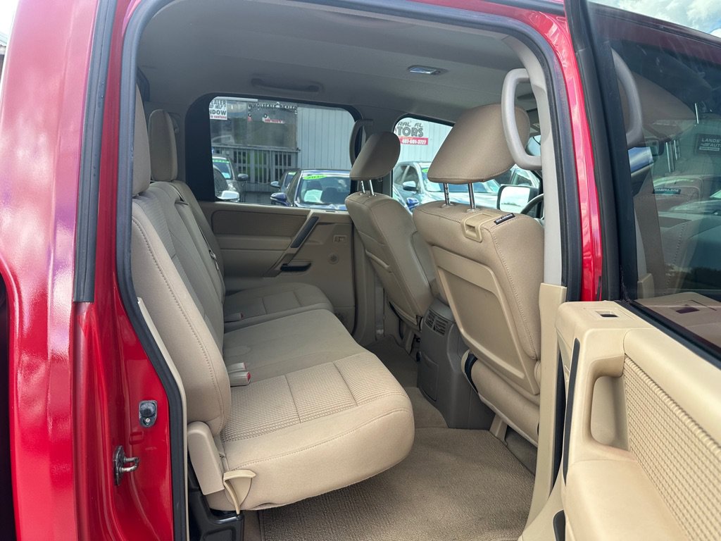 Used 2012 Nissan Titan SV w/ SV Value Truck Pkg RWD image 14