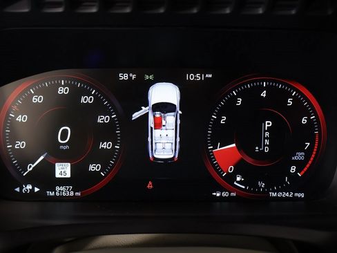 Used 2022 Volvo XC90 T5 Momentum image 4