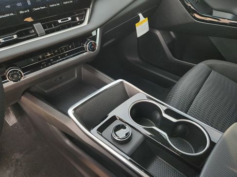 New 2026 Chevrolet Equinox LT image 15