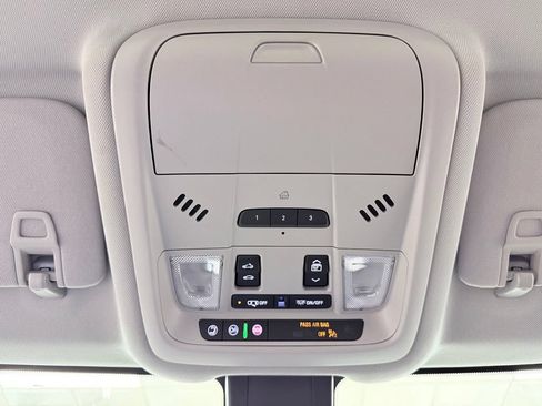 Used 2022 GMC Terrain SLT w/ Infotainment Package II AWD/4WD image 60