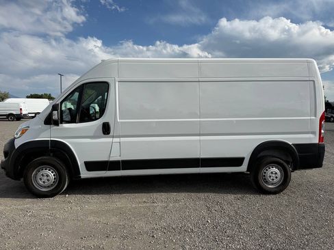 Used 2025 RAM ProMaster 2500 w/ Convenience Group FWD image 6