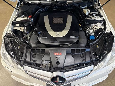 Used 2011 Mercedes-Benz E 550 Cabriolet image 46