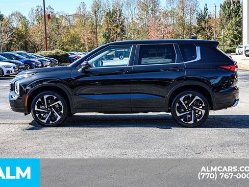 Used 2024 Mitsubishi Outlander SE image 9