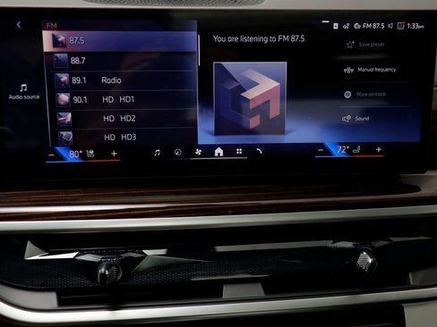 New 2026 BMW X7 xDrive40i w/ Premium Package AWD/4WD image 9