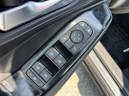 Certified 2023 Nissan Rogue SV w/ SV Premium B Package FWD image 21