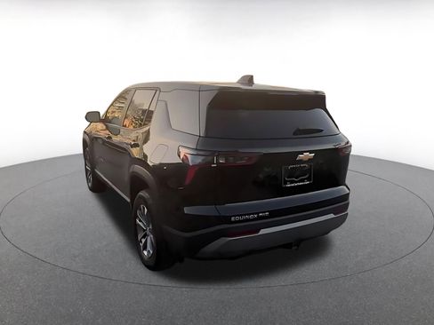 Used 2025 Chevrolet Equinox LT image 16