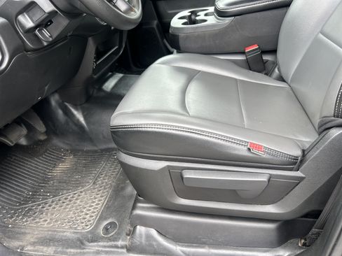 Used 2022 RAM 4500 Tradesman RWD image 16