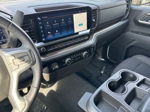 Used 2022 Chevrolet Silverado 1500 RST image 15