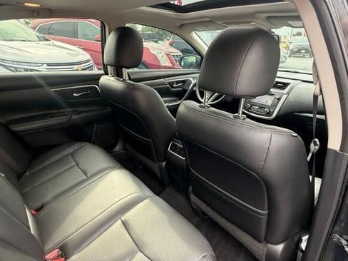Used 2016 Nissan Altima 2.5 SL w/ 2.5 Technology Package FWD image 33
