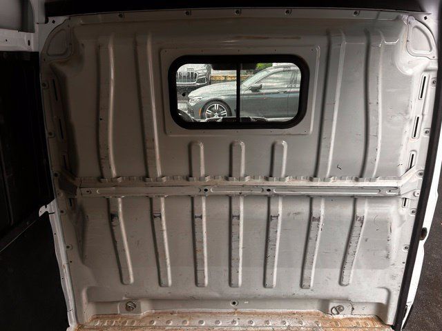 Used 2025 RAM ProMaster 2500 w/ Convenience Group FWD image 13