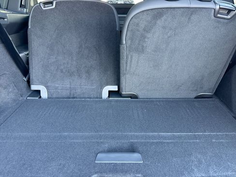 Certified 2025 Volvo XC90 B6 Core w/ Protection Package Premier image 17