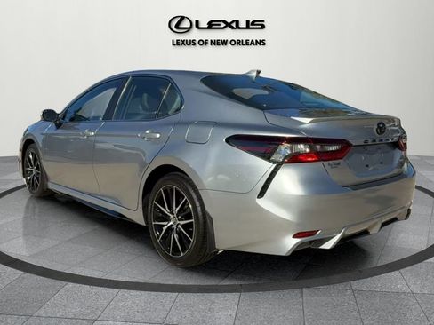 Used 2024 Toyota Camry SE image 5