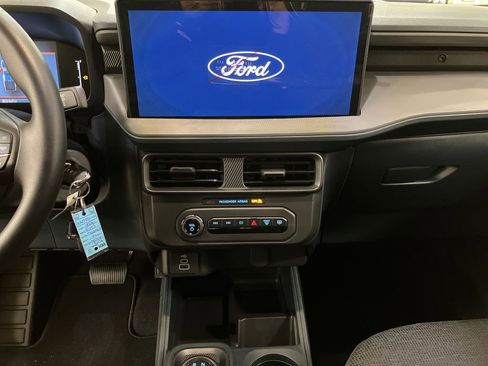 New 2026 Ford Maverick XL image 25