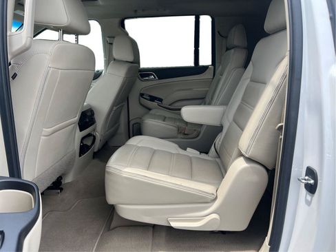 Used 2019 GMC Yukon XL Denali w/ Denali Ultimate Package AWD/4WD image 11