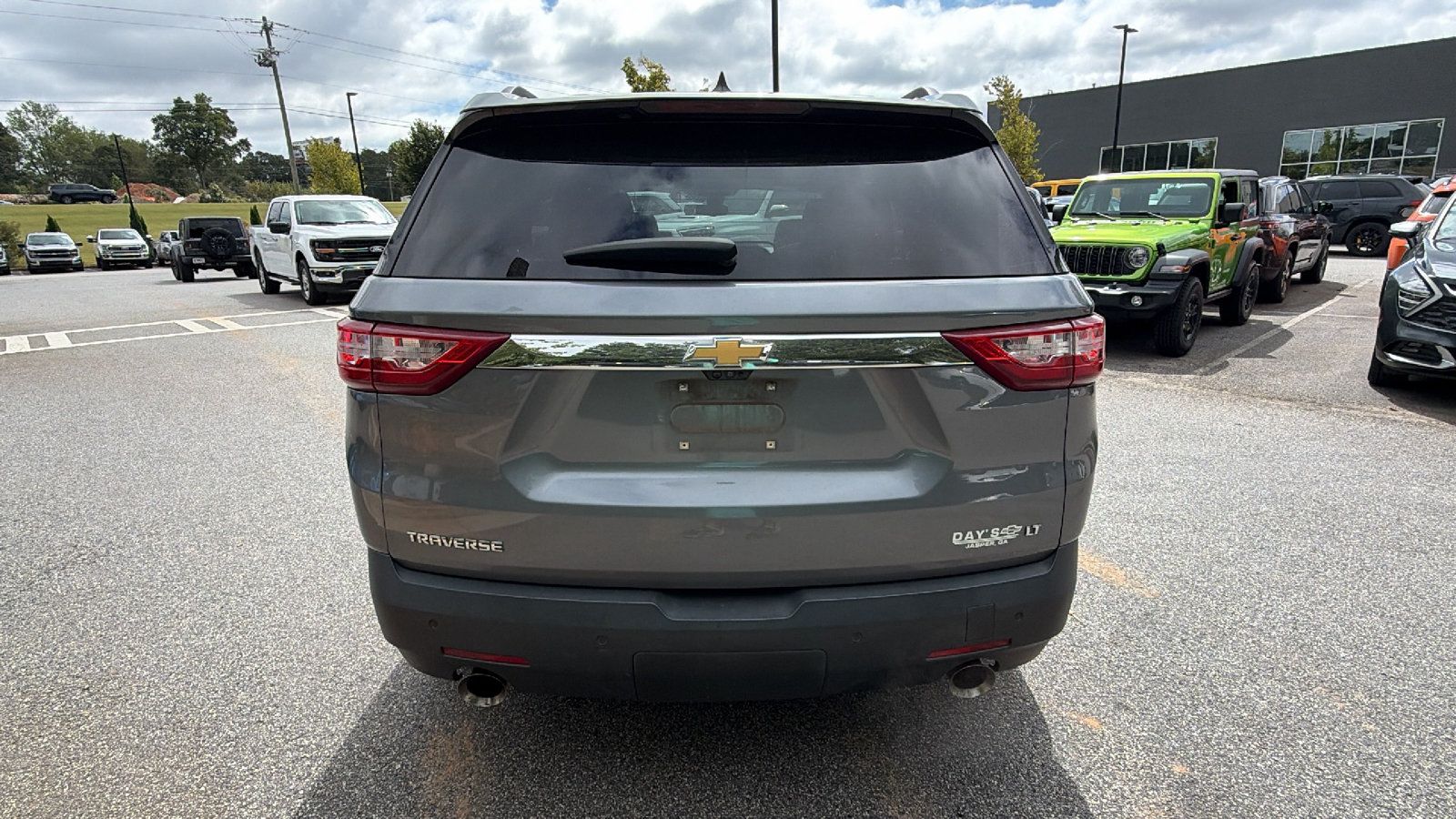 Used 2019 Chevrolet Traverse LT w/ LT Premium Package FWD image 9