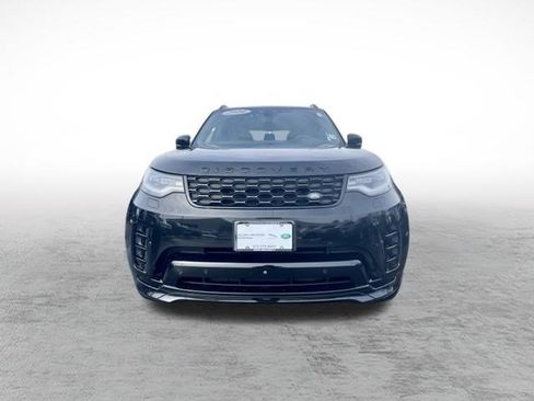 Used 2024 Land Rover Discovery Dynamic SE image 2