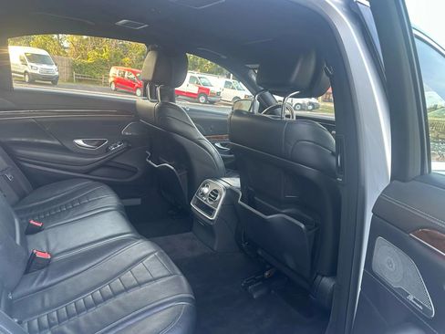 Used 2015 Mercedes-Benz S 550 4MATIC Sedan w/ Sport Package image 28