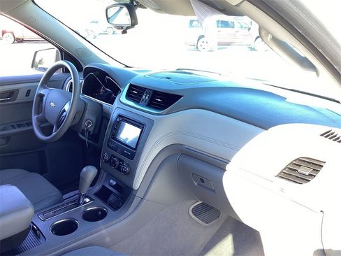 Certified 2017 Chevrolet Traverse LS image 24