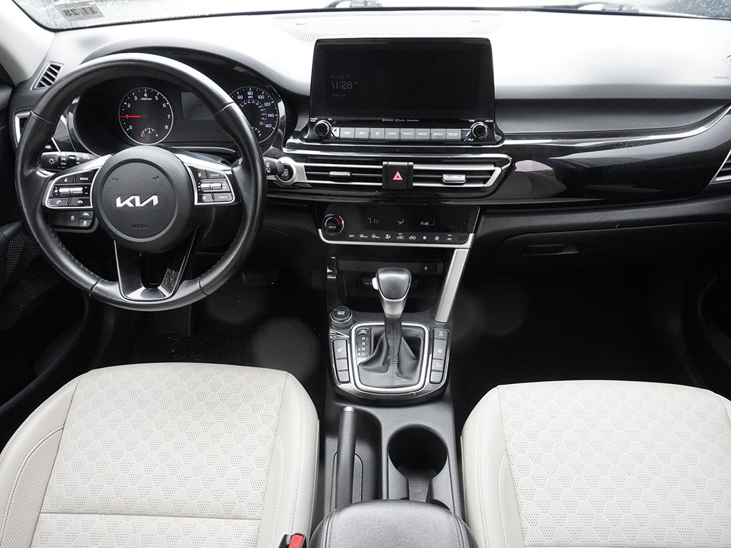 Used 2023 Kia Seltos EX AWD/4WD image 37