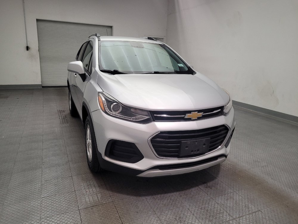 Used 2022 Chevrolet Trax LT w/ LT Convenience Package AWD/4WD image 14