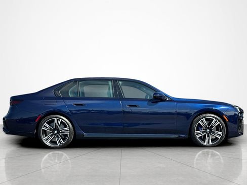 Used 2023 BMW 760i xDrive AWD/4WD image 6