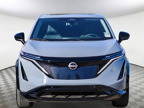 Used 2025 Nissan Ariya AWD image 2