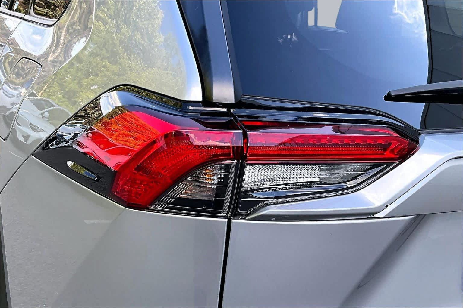 Used 2023 Toyota RAV4 LE AWD/4WD image 27