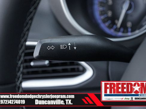 New 2025 Chrysler Voyager LX image 29