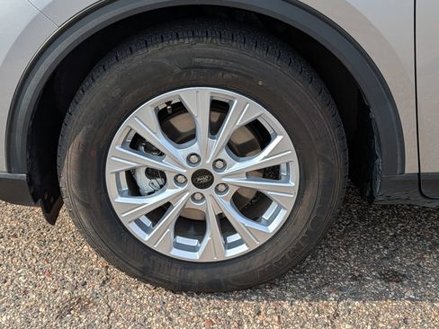Certified 2024 Ford Escape Active FWD image 11