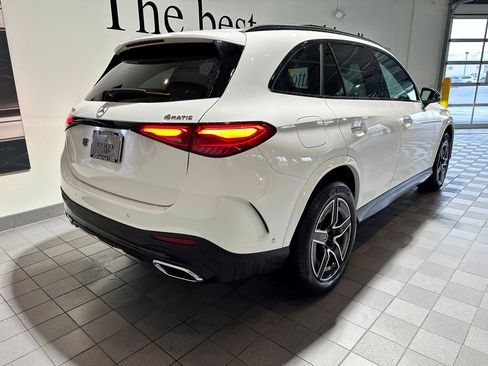 Certified 2025 Mercedes-Benz GLC 300 Exclusive 4MATIC AMG Line image 4