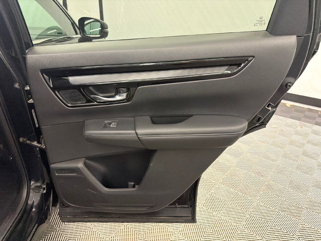 Used 2025 Honda CR-V EX-L image 18