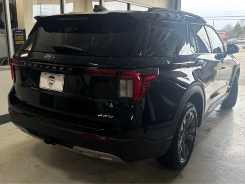New 2026 Ford Explorer Active w/ Active Comfort Package image 16