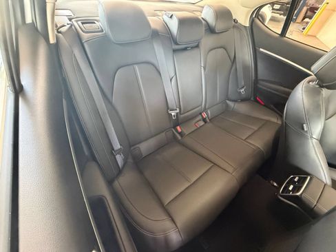Used 2026 Genesis G70 2.5T RWD image 34
