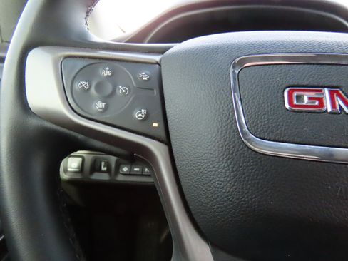 Used 2023 GMC Acadia AT4 w/ Technology Package image 32
