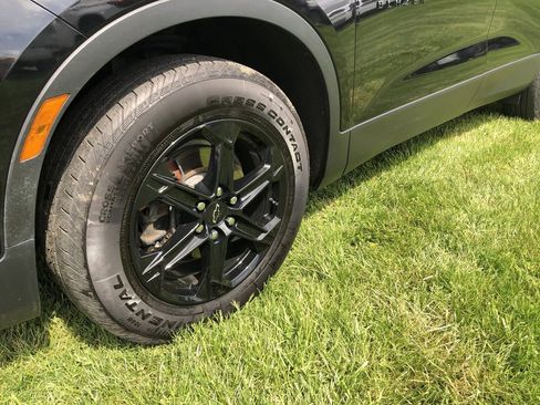 Used 2024 Chevrolet Blazer LT w/ Convenience Package image 10