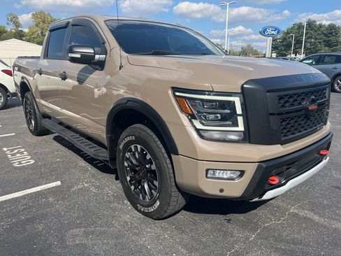 Used 2020 Nissan Titan PRO-4X w/ Pro-4x Utility Package image 7