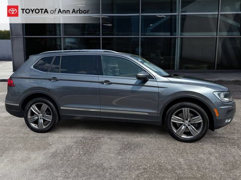 Used 2020 Volkswagen Tiguan SEL AWD/4WD image 12