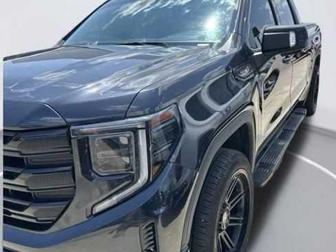 Used 2022 GMC Sierra 1500 Elevation w/ Elevation Premium Package RWD image 3