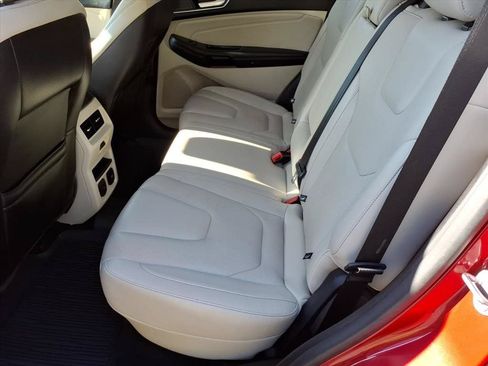 Used 2020 Ford Edge Titanium w/ Equipment Group 301A AWD/4WD image 13
