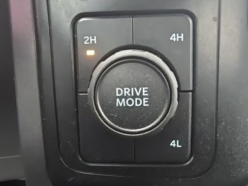 Used 2023 Ford F150 XLT AWD/4WD image 17