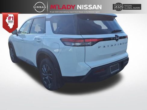 New 2025 Nissan Pathfinder S image 5