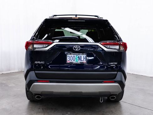 Used 2022 Toyota RAV4 Limited AWD/4WD image 5
