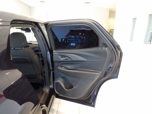 Used 2021 Chevrolet TrailBlazer LS FWD image 18
