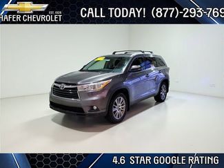 Used 2016 Toyota Highlander XLE video 1