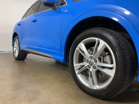 Used 2020 Audi Q3 2.0T Prestige w/ Prestige Package image 34