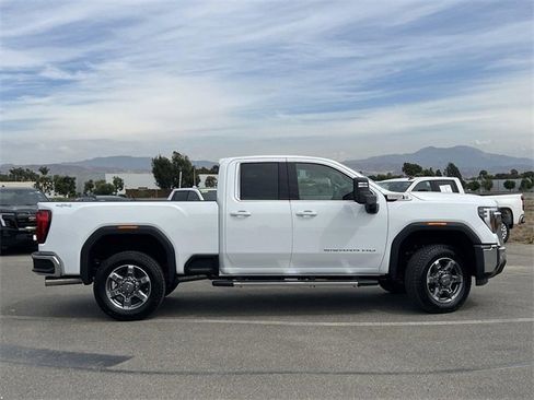 New 2026 GMC Sierra 2500 SLE w/ SLE Value Package; image 2