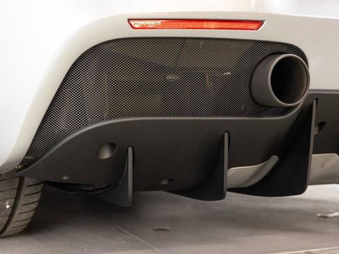 Used 2017 Ferrari 488 Spider RWD image 59