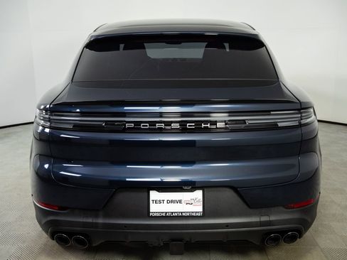 New 2026 Porsche Cayenne E-Hybrid Coupe AWD/4WD image 31